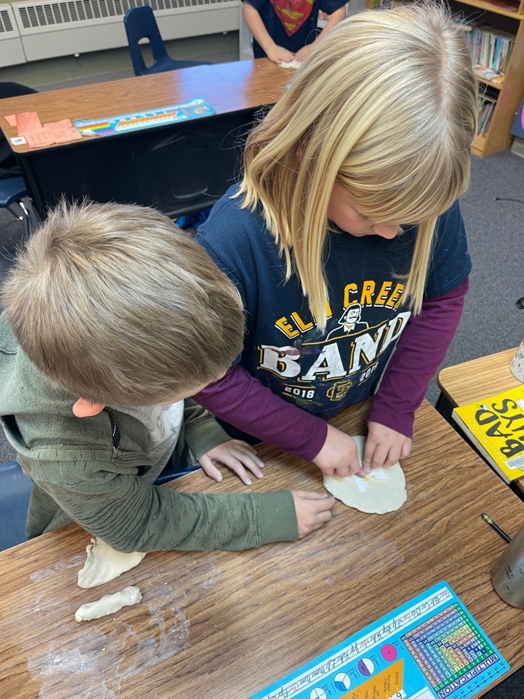 students making fossils 