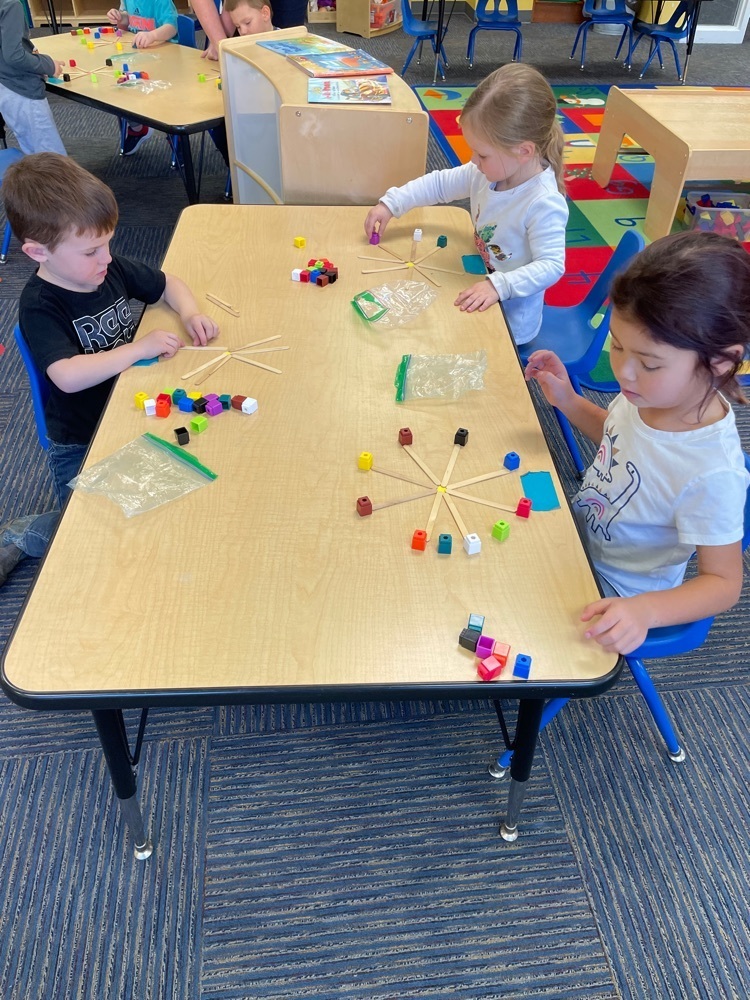 The preschool students have been working with shapes and today they made circles. 